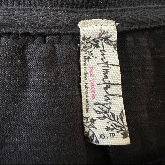 Intimately FREE PEOPLE Just Because Onesie Jumpsuit Black Cotton Oversized XS - Picture 4 of 13